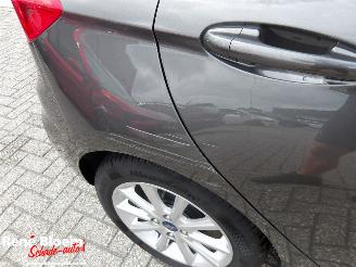 Ford Fiesta 1.0 EcoBoost Titanium 5-drs picture 12