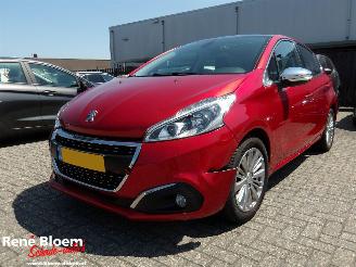 Coche accidentado Peugeot 208 1.2 Puretech Allure 110pk 2018/11