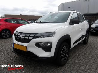 Schadeauto Dacia Spring Essential 27kwh 2024/2
