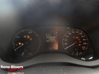 Mazda 2 1.5 Centre-Line Hybrid Automaat picture 13