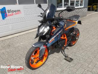 KTM 390 Duke  picture 3