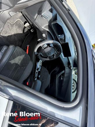 Peugeot e-2008 EV GT Advantage 54kwh picture 17