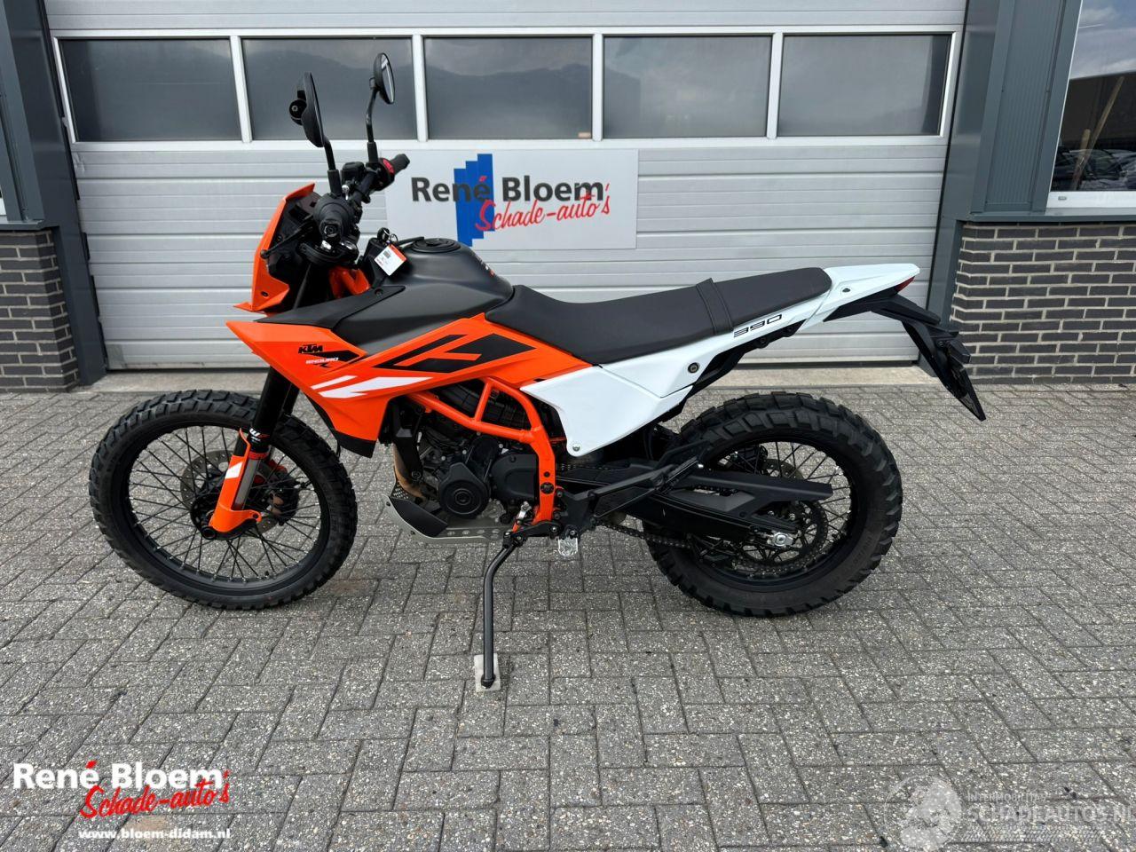 KTM  390 Enduro R