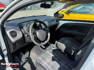 Peugeot 108 1.0 e-VTi 5drs Airco picture 12