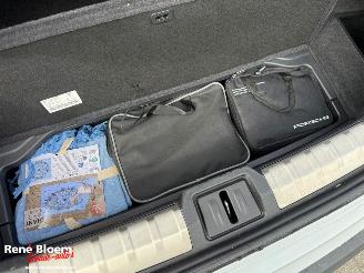 Porsche Taycan 4S Performance 84kwh Full Options picture 17