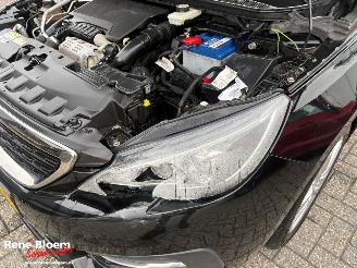 Peugeot 308 1.2 Puretech Executive picture 17