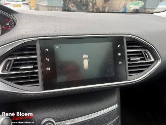 Peugeot 308 1.2 Puretech Executive picture 14