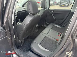 Peugeot 2008 1.2 Puretech Blue Executive 110pk picture 13