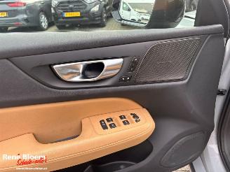 Volvo V-60 2.0 T6 Plug-in-Hybrid AWD Plus Dark picture 19