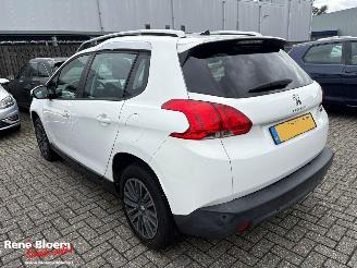 Peugeot 2008 1.2 VTi Active Pack Premium picture 4