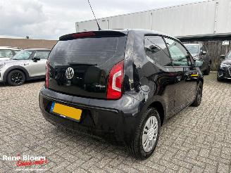 Auto incidentate Volkswagen Up! 1.0 take up! Bluemotion 60pk 2012/4