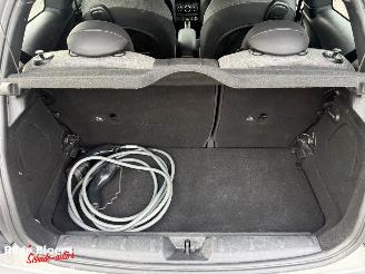 Mini Electric Camden Edition 33kWh picture 12