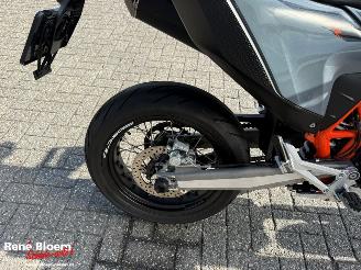 KTM 690 SMC R picture 23