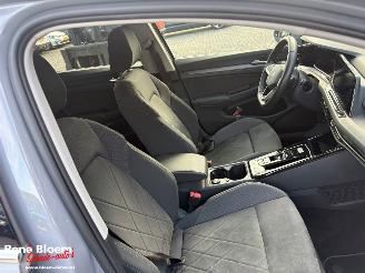 Volkswagen Golf 1.5 eTSI Style Automaat 150pk picture 10