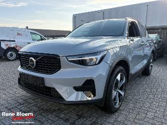 uszkodzony samochody osobowe Volvo XC40 2.0 B4 Plus Dark Automaat 197pk 2026/3