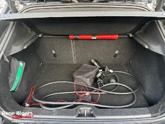 Volvo EX30 Single Extended Range Plus 69-kWh 272-pk picture 15
