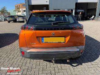 Peugeot 2008 1.2 Pure Terch Active Pack picture 4