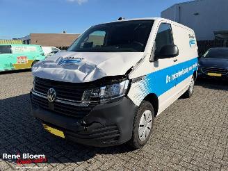 skadebil bedrijf Volkswagen Transporter 2.0 TDI L1H1 Highline 2022/8
