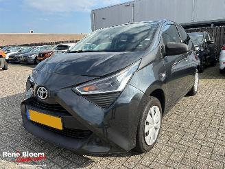 skadebil auto Toyota Aygo 1.0 VVT-i x-fun 5-drs Airco 2020/3