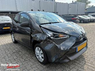 Toyota Aygo 1.0 VVT-i x-fun 5-drs Airco picture 5