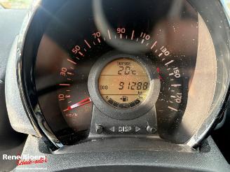Toyota Aygo 1.0 VVT-i x-fun 5-drs Airco picture 14