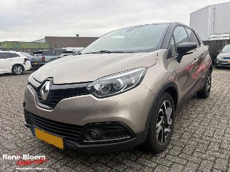 uszkodzony samochody osobowe Renault Captur 1.5 DCI Dynamique 90pk 2015/6