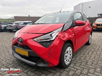 skadebil auto Toyota Aygo 1.0 VVT-i X-fun 72pk 5drs Airco 2021/11