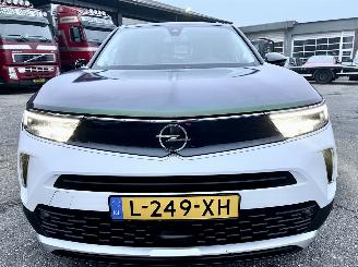 Opel Mokka-E 50-kWh 11kW bl. Business Elegance aut 136pk - nap - stuurverwarming - navi - camera - line + side assist - keyless - virtual - 2x laadkabels - org NL picture 3