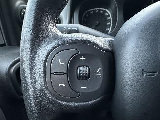 Fiat Panda 0.9TwinAir Turbo 4x4 Cross 6-bak - nap - clima - elektr pakket - lmv - privacy glass - led - trekhaak picture 46