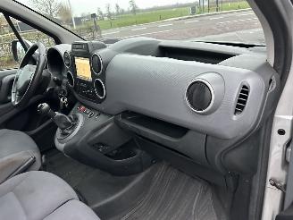 Peugeot Partner 120 1.6 BlueHDi 73kw 100 L1 Première S&S - nap - navi - pdc - lmv - airco - cruise - getint voor + zijruiten picture 16