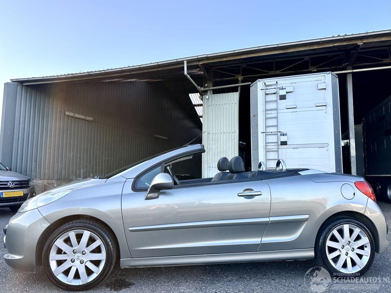 Peugeot 207 CC 1.6 VTi 120pk automaat Roland Garros - nap - clima - cruise - pdc - bi color leer - 4x nieuwe banden