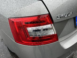 Skoda Octavia 1.0 TSI 115pk 6-bak Greentech Amb Bus sedan - navi - clima - cruise - pdc v+a - licht + regensensor picture 80