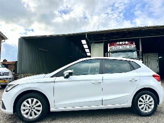 krockskadad bil auto Seat Ibiza Gereserveerd 1.0 EcoTSI 95pk Style Bus Con 5drs - 2024 - virtual - stoelverw - line + front assist - apple carplay - nap - facelift 2024/7