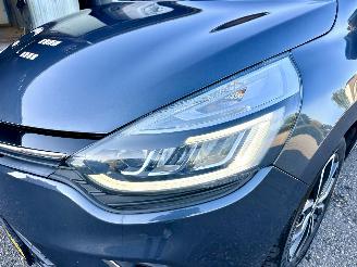 Renault Clio gereserveerd 0.9 TCe Turbo 90pk Intens 5drs - nap - clima - camera - navi - aux - usb - pdc v+a - keyless entry + start picture 96