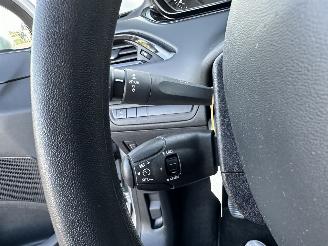 Peugeot 208 1.2 PureTech 82pk BlueLion 5drs - 86dkm nap - navi - cruise - pdc - airco - aux - usb - touchscreen - facelift picture 23