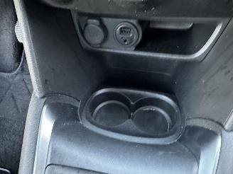 Peugeot 208 1.2 PureTech 82pk BlueLion 5drs - 86dkm nap - navi - cruise - pdc - airco - aux - usb - touchscreen - facelift picture 40