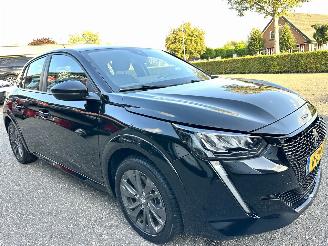 Peugeot e-208 EV 50kwh 136pk aut Active Pack - 57dkm nap - line assist - navi - pdc - lmv - stoelverw - airco - cruise - carplay picture 4