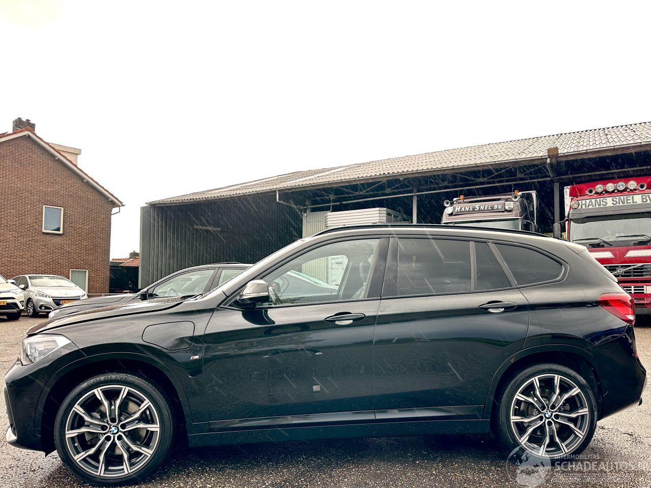 BMW X1 xDrive25e plug-in hybrid eDrive aut M-Edition - pano - 83dkm - head up - keyless - cam - sfeerverl - elektr klep