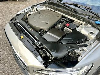Volvo V-60 Cross country 2.0 D4 190pk aut AWD Intro Ed - pano - bowers&wilkins - 360cam - stoelkoeling - stoelverw v+a - head up picture 9