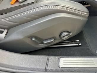 Volvo V-60 Cross country 2.0 D4 190pk aut AWD Intro Ed - pano - bowers&wilkins - 360cam - stoelkoeling - stoelverw v+a - head up picture 71