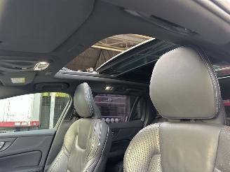 Volvo V-60 Cross country 2.0 D4 190pk aut AWD Intro Ed - pano - bowers&wilkins - 360cam - stoelkoeling - stoelverw v+a - head up picture 19