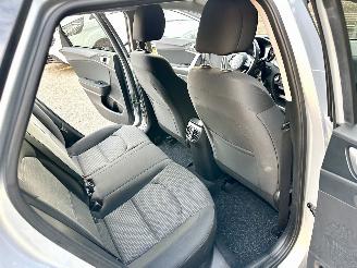 Kia Ceed Sportswagon 1.0 T-GDi 99pk 6-bak - camera - stoel + stuurverw - front + line assist - clima + cruise - apple carplay picture 51