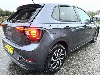 Volkswagen Polo 1.0 TSI 95pk 7-traps aut + f1 Life Edition 5drs - nap - navi - camera - carplay - front + line assist picture 4