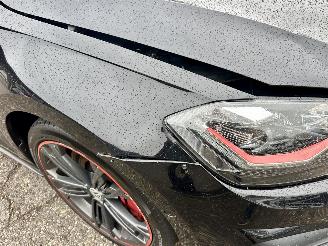 Volkswagen Golf 2.0 TSI GTI 245pk aut + f1 Perf. 5drs - pano - cam - virtual - keyless - acc - front assist - carplay - sfeerverlichting picture 101