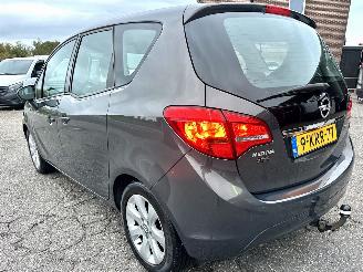 Opel Meriva 1.4 Turbo 120pk Berlin - nap - clima - cruise - navi - pdc v+a - trekh - licht + regens + dimmend binnenspiegel picture 7