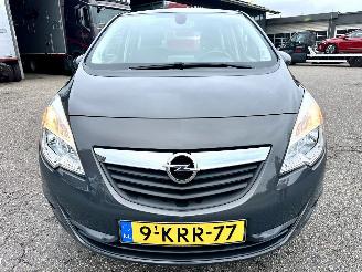 Opel Meriva 1.4 Turbo 120pk Berlin - nap - clima - cruise - navi - pdc v+a - trekh - licht + regens + dimmend binnenspiegel picture 3