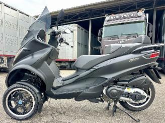 skadebil motor Piaggio MP3 500 Lt Sport ABS 39pk - akrapovic - matzwart - abs - asr - nieuwe banden - recent beurt gehad - rijdbaar 2014/7