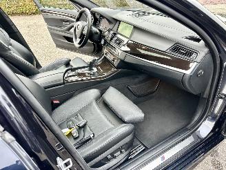 BMW 5-serie 550i 4.4 V8 TwinTurbo 408pk 8-traps aut M-Sport - nap - b&o - schuifdak - massage - softclose - tv schermen - 360cam picture 19