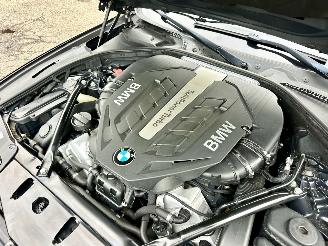 BMW 5-serie 550i 4.4 V8 TwinTurbo 408pk 8-traps aut M-Sport - nap - b&o - schuifdak - massage - softclose - tv schermen - 360cam picture 146