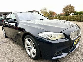 BMW 5-serie 550i 4.4 V8 TwinTurbo 408pk 8-traps aut M-Sport - nap - b&o - schuifdak - massage - softclose - tv schermen - 360cam picture 4